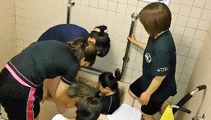 内部研修～洗髪～